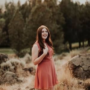 Meet your Posher, Julia